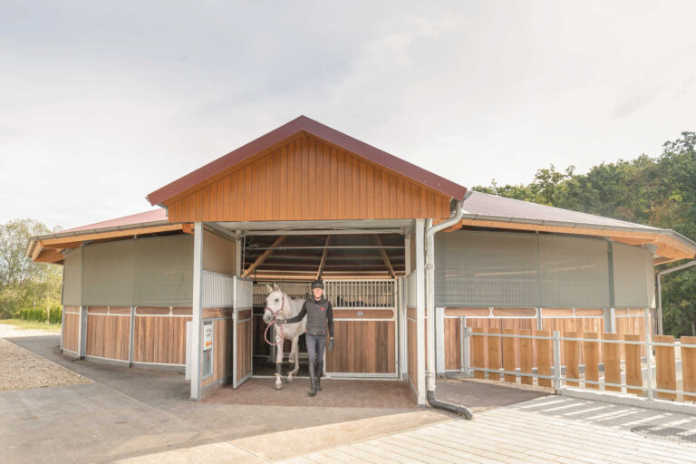 Röwer & Rüb Führanlage auf dem Reiterhof Wurster